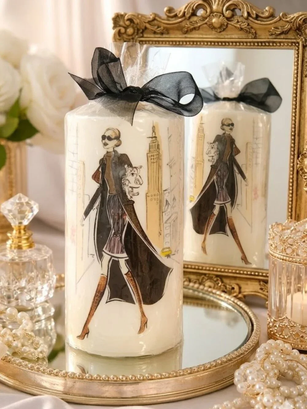 VINTAGE 2003 D.L. & CO Haute Couture Pillar Candle 3x6” – NWT Rare Illustration